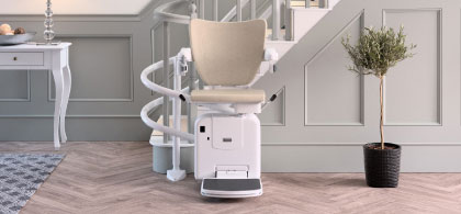 curved-stairlift-image3
